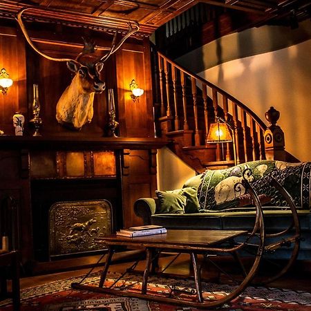 The Craftsman House Bed & Breakfast Bragg Creek Екстериор снимка