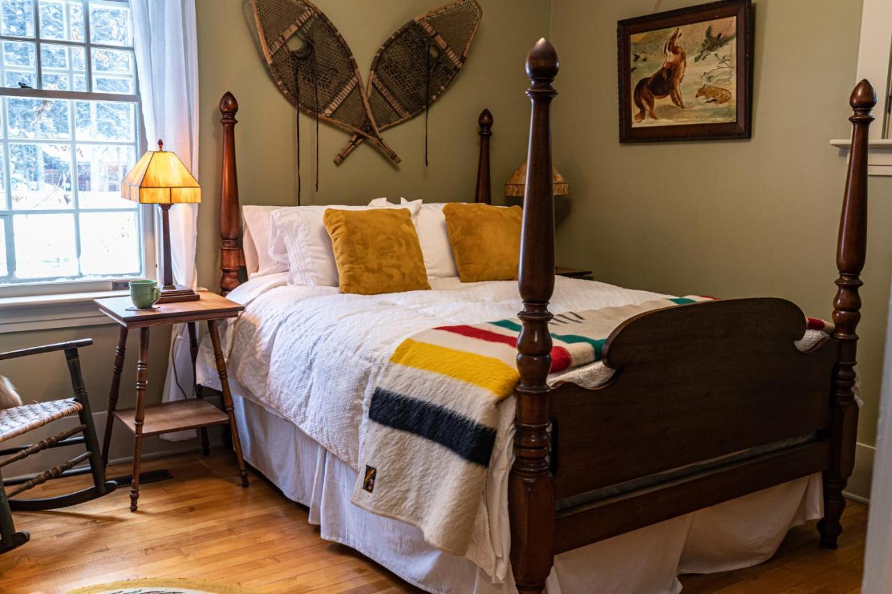 The Craftsman House Bed & Breakfast Bragg Creek Екстериор снимка